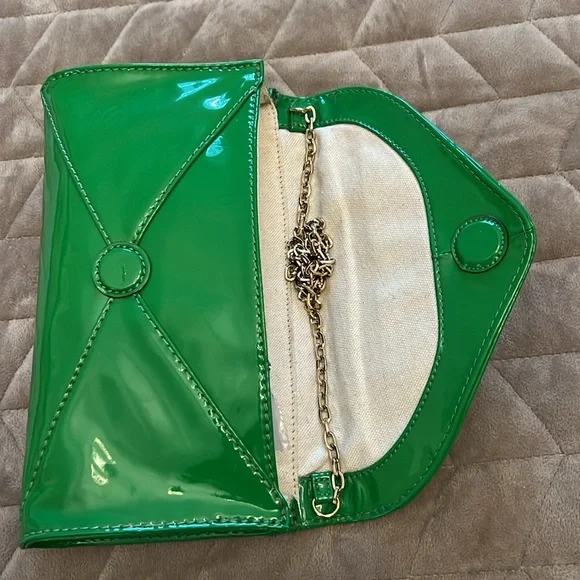 Antonio Melani Green Ava convertible Clutch or Shoulder Bag w/ gold chain strap - Picture 14 of 17